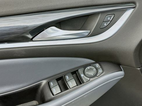 Used 2020 Buick Enclave Essence image 15