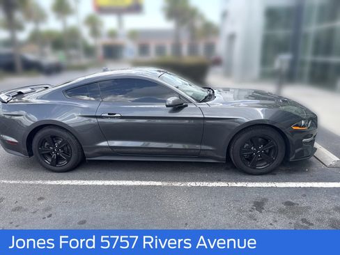 Certified 2020 Ford Mustang Coupe RWD image 3