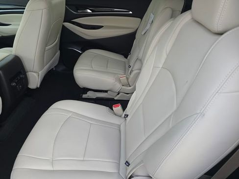 Used 2023 Buick Enclave Essence w/ Sport Touring Edition FWD image 11