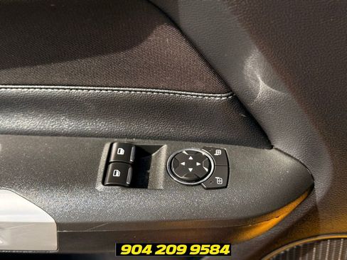 Used 2017 Ford Mustang GT RWD image 15