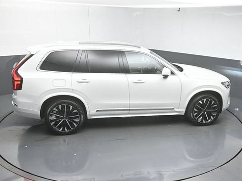 New 2026 Volvo XC90 T8 Plus w/ Protection Package Premier AWD/4WD image 49