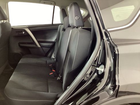 Used 2018 Toyota RAV4 XLE image 12