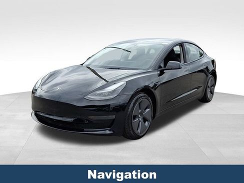 Used 2023 Tesla Model 3 Standard Range RWD image 4