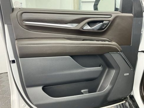 Used 2023 GMC Yukon Denali w/ Max Trailering Package image 14