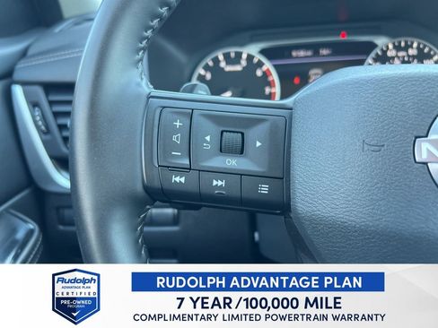 Used 2025 Nissan Rogue SV image 38