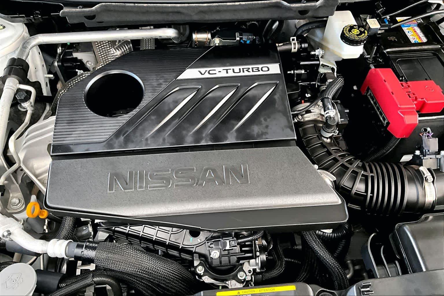 Certified 2025 Nissan Rogue Platinum w/ Platinum Premium Package FWD image 33