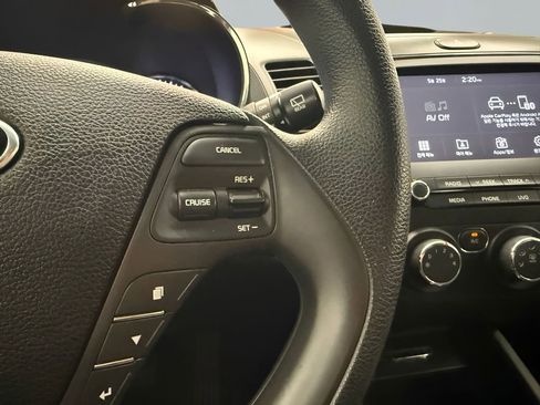 Used 2017 Kia Forte LX w/ LX Popular Plus Package FWD image 19