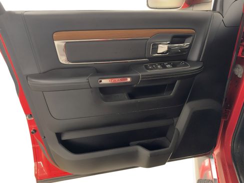 Used 2013 RAM 1500 Laramie w/ Convenience Group image 14