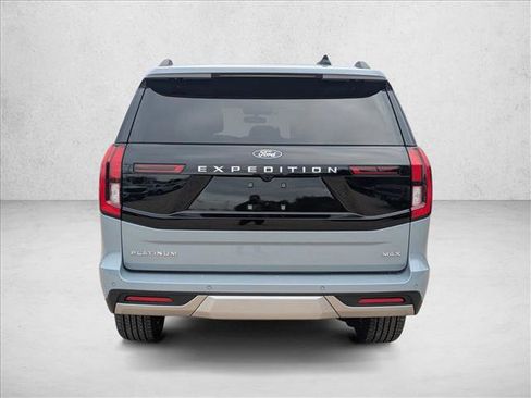 New 2025 Ford Expedition Max Platinum w/ Driver's Package image 8