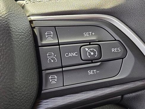 New 2025 Jeep Grand Cherokee L Altitude image 17