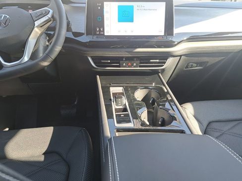 New 2026 Volkswagen Atlas Cross Sport SE image 21