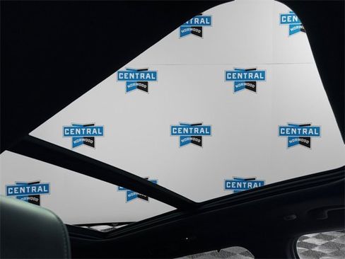 Certified 2022 Jeep Grand Cherokee Overland w/ Advanced Protech Group III image 13