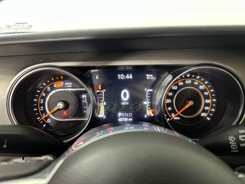 Used 2023 Jeep Wrangler Sahara w/ Cold Weather Group image 17