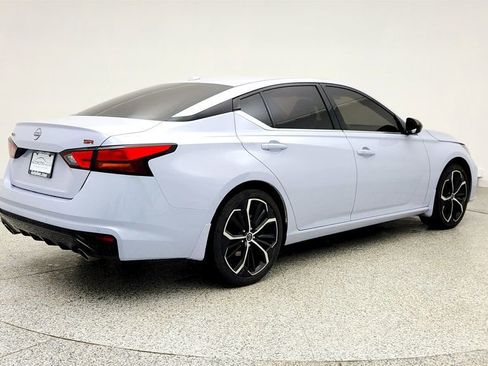 Used 2024 Nissan Altima 2.5 SR w/ SR Premium Package image 5