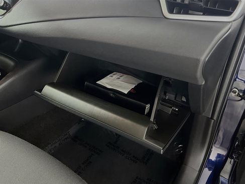 Used 2020 Toyota Corolla LE FWD image 33