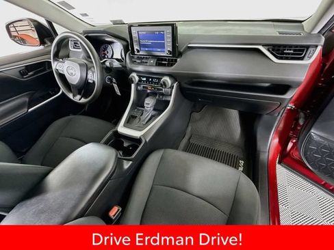 Certified 2020 Toyota RAV4 LE FWD image 25