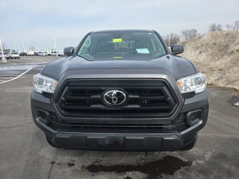 Used 2022 Toyota Tacoma SR image 13