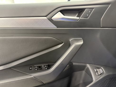 Certified 2023 Volkswagen Jetta SE image 13