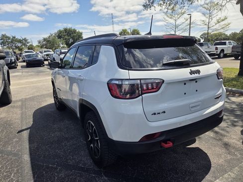 Used 2025 Jeep Compass Trailhawk w/ Trailhawk Convenience Group image 5