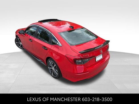 Used 2024 Honda Civic Touring image 4