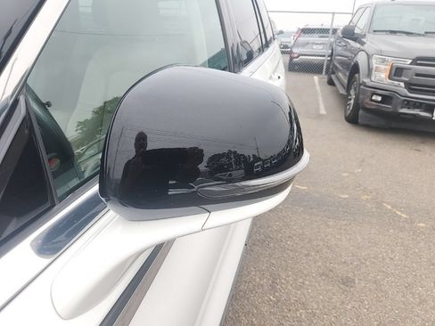 Used 2022 Lincoln Aviator 2WD w/ Premium Package image 7