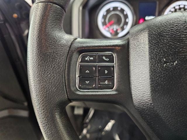 Used 2018 RAM 1500 Express AWD/4WD image 11