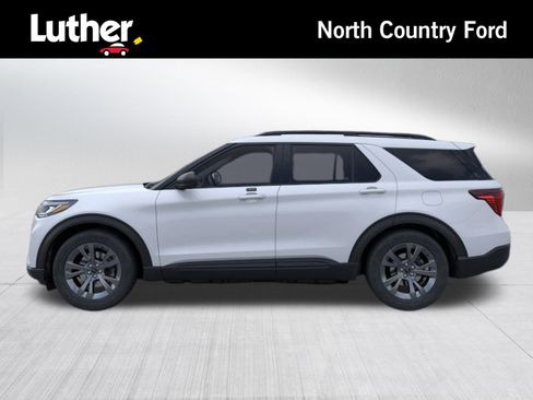 New 2026 Ford Explorer Active w/ Active Comfort Package image 3