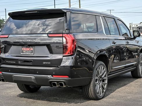 Used 2025 GMC Yukon XL Denali Ultimate AWD/4WD image 10