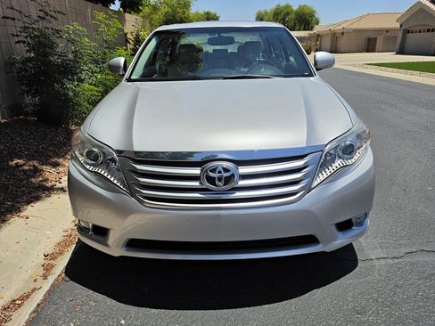 Used 2011 Toyota Avalon Limited FWD image 24