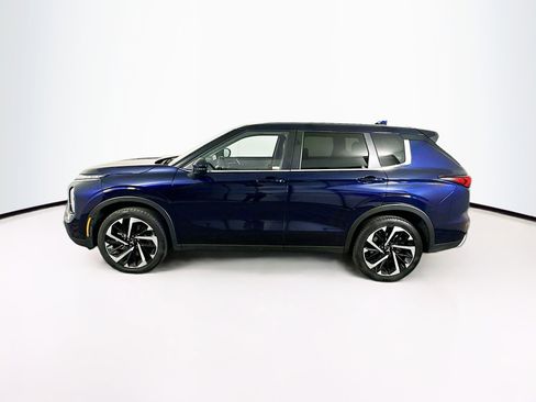 Used 2024 Mitsubishi Outlander SE image 4