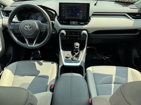 Certified 2022 Toyota RAV4 XLE Premium AWD/4WD image 12