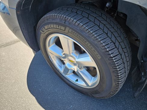 Used 2011 Chevrolet Avalanche LTZ AWD/4WD image 20