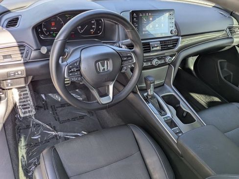 Used 2018 Honda Accord Sport image 10