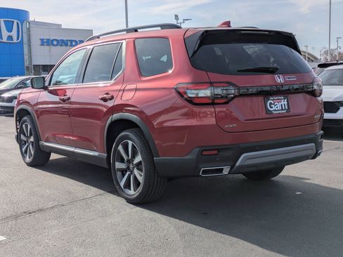 New 2025 Honda Pilot Touring image 8