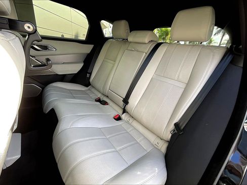 Used 2023 Land Rover Range Rover Velar R-Dynamic S image 26