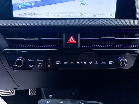 Used 2023 Kia EV6 GT-Line w/ GT-Line Suede Seat Package image 29