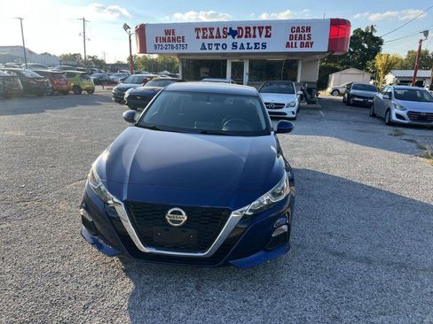 Used 2019 Nissan Altima 2.5 S image 3