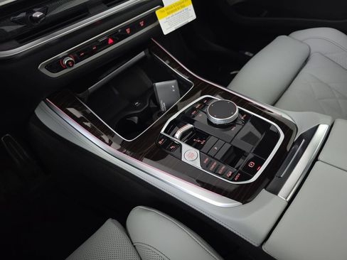 New 2026 BMW X5 xDrive40i w/ M Sport Package image 25