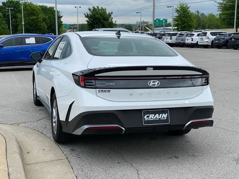 New 2025 Hyundai Sonata SE FWD image 5