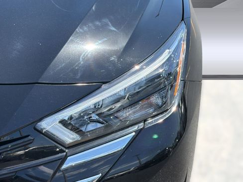 Used 2025 Nissan Versa SV FWD image 11