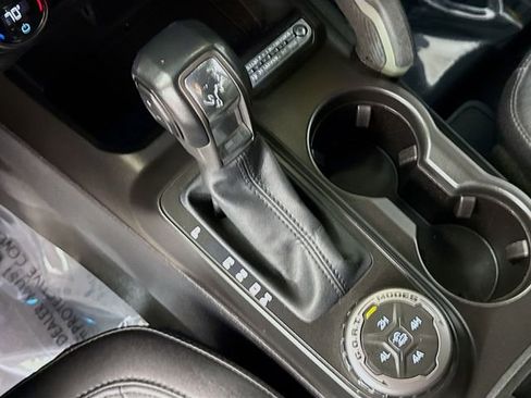Used 2023 Ford Bronco Everglades AWD/4WD image 17