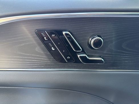 Used 2024 Cadillac Lyriq Sport AWD/4WD image 21