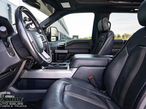 Used 2022 Ford F350 Platinum w/ FX4 Off-Road Package image 33