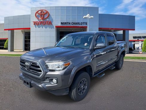 Used 2018 Toyota Tacoma SR5 image 4