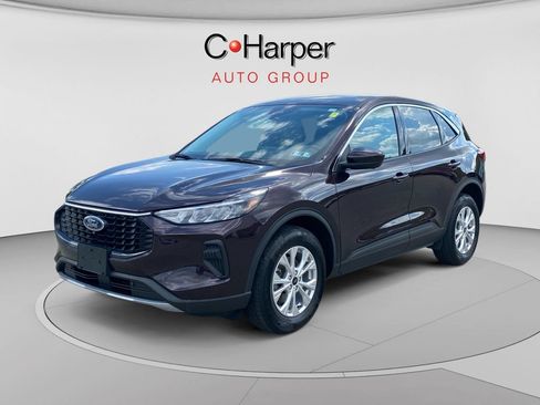 Used 2023 Ford Escape Active w/ Tech Pack #2 AWD/4WD image 7