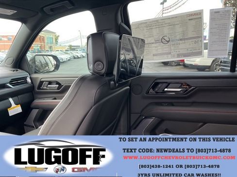 New 2025 GMC Yukon AT4 Ultimate image 17