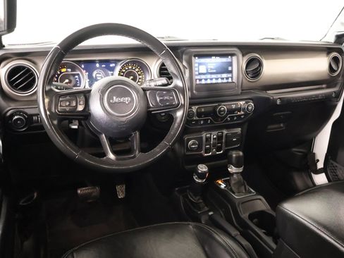 Used 2019 Jeep Wrangler Unlimited Sport S AWD/4WD image 2