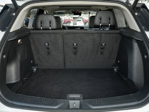 Used 2025 Buick Encore GX Avenir w/ Avenir Technology Package image 40