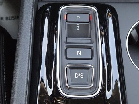 Used 2025 Honda Pilot EX-L image 30