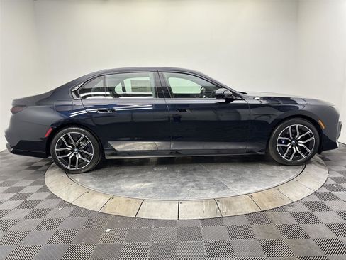 New 2026 BMW 760i xDrive w/ Executive Package AWD/4WD image 17